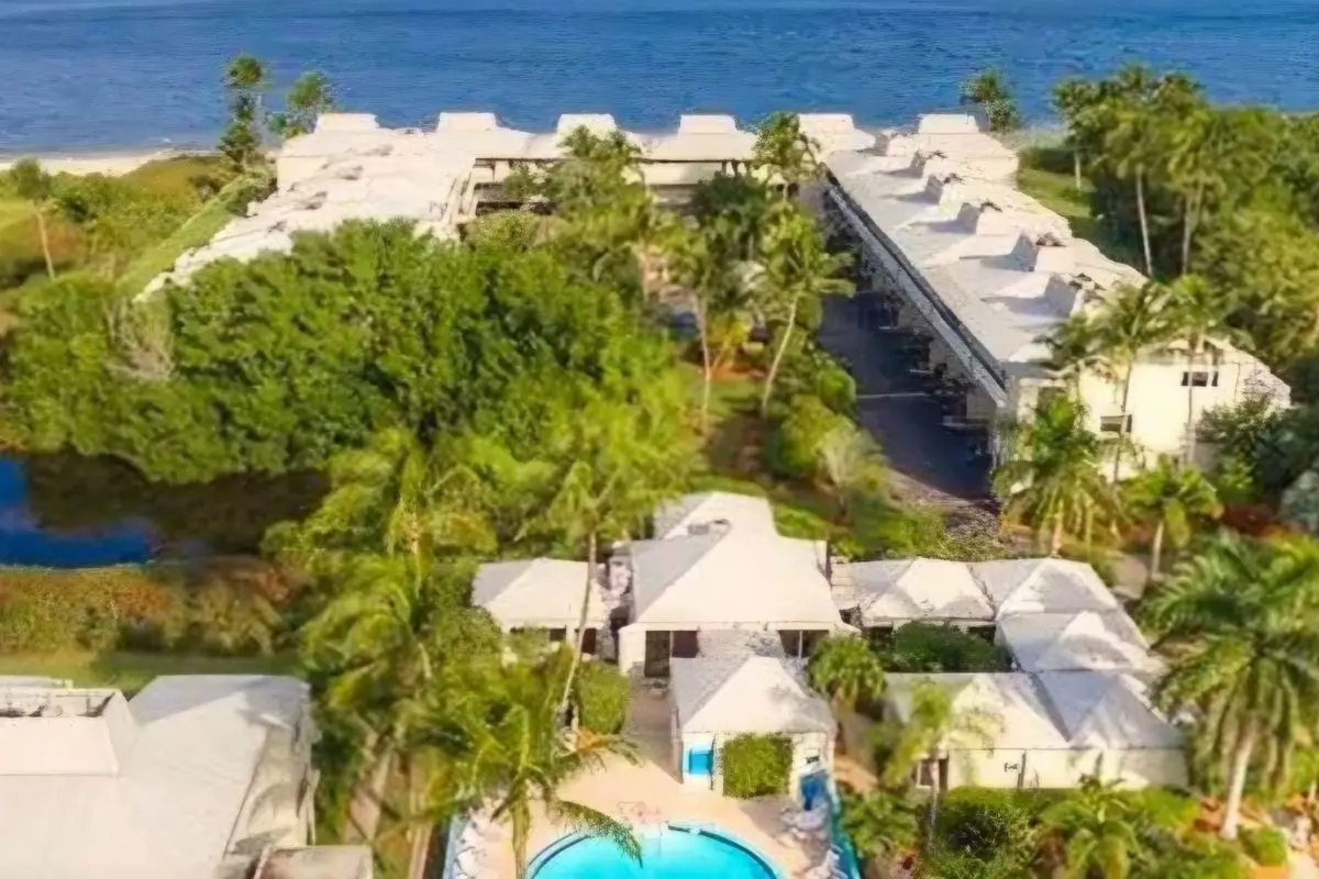 200 Periwinkle Way #319, Sanibel, FL 33957